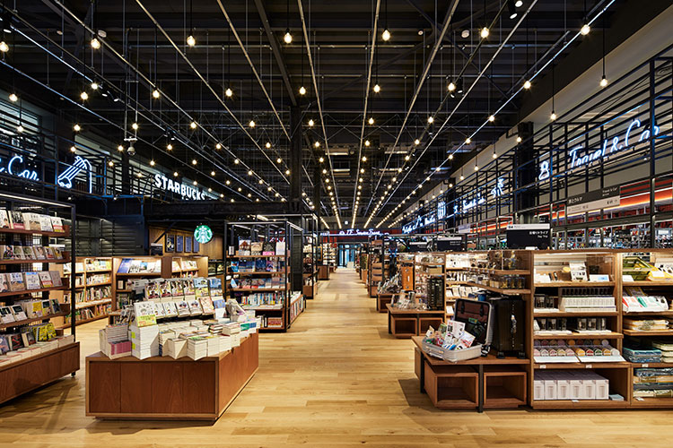 TSUTAYA BOOKSTORE APIT東雲店